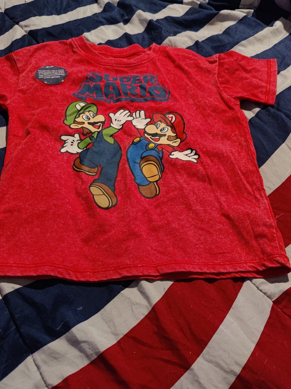 NWOT Size 5T Nintendo Super Mario Graphic Tee in Red with Blue and Green Accents